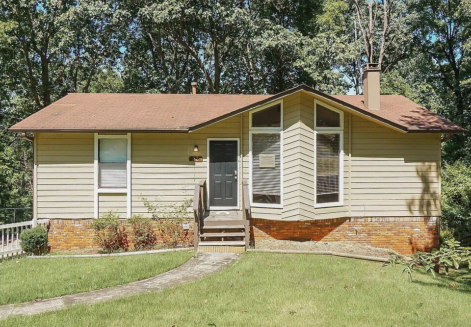 20 Moonglow Dr