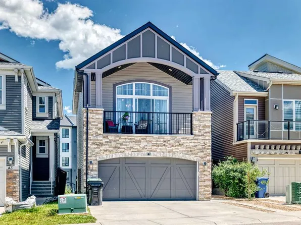 47 NE Sage Bluff Mews NW, Calgary, AB T3R 0X5
