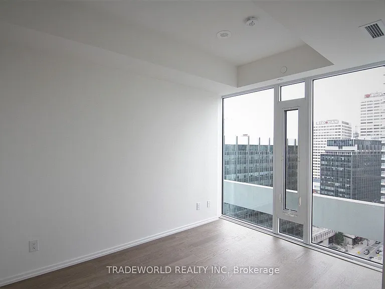5 Soudan Ave #2510 — Photo 8