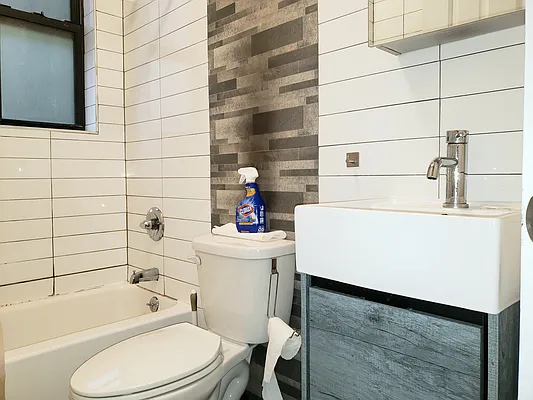 Rented by Signature Property Realty | media 14