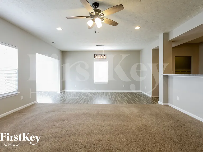 403 Tracewood Bnd — Photo 4