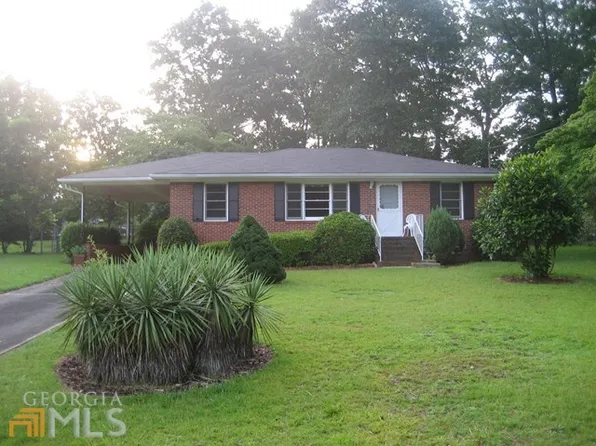 714 Sherwood Dr, Griffin, GA 30224