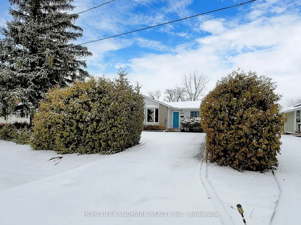 135 Ringwood Rd, Oakville, ON L6H 1K3