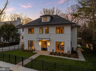 2733 Chesapeake St NW, Washington, DC 20008