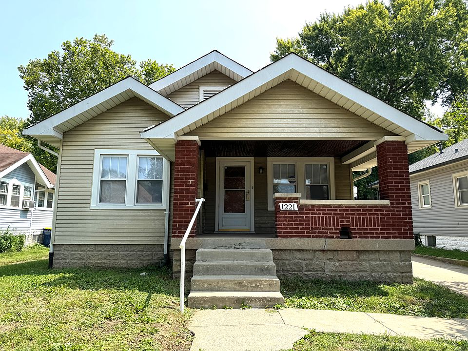 1st image of 1221 N Linwood Ave