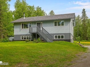 12901 E Soapstone Rd, Palmer, AK 99645