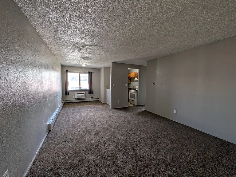 1425 N Yosemite St #9 — Photo 10