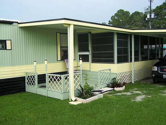 2nd image of 2585 La Plaz Dr