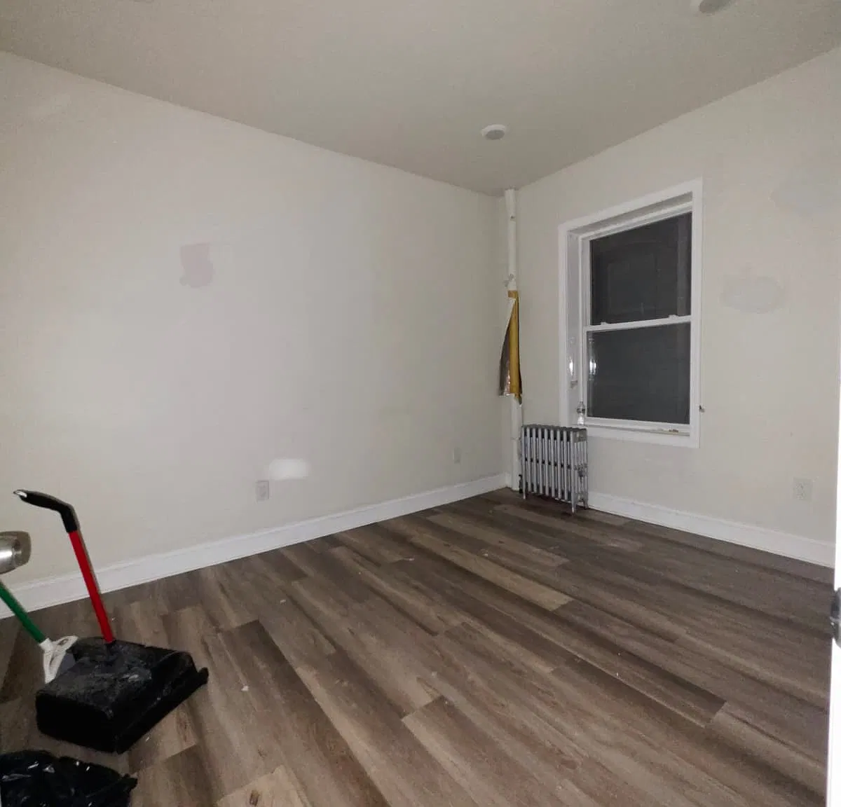 2 bed, 800 sqft, $2,050 — Photo 2