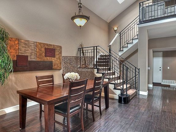 Formal Dining, entry