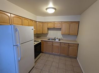 5948 Jefferson St APT D, Merrillville, IN 46410