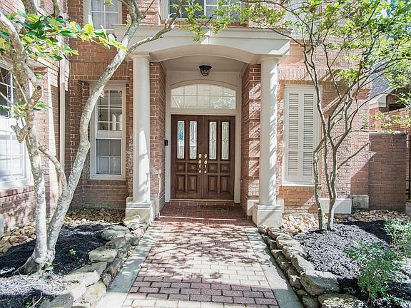 3rd image of 3415 Kingsway Ct