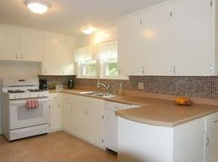 5 Fuller Rd, Augusta, ME 04330