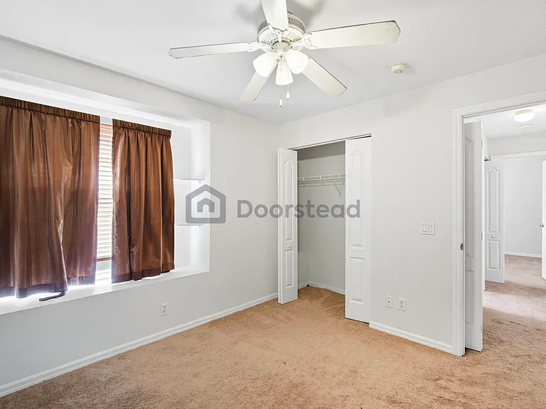 1256 Jasmine Lake Dr — Photo 24