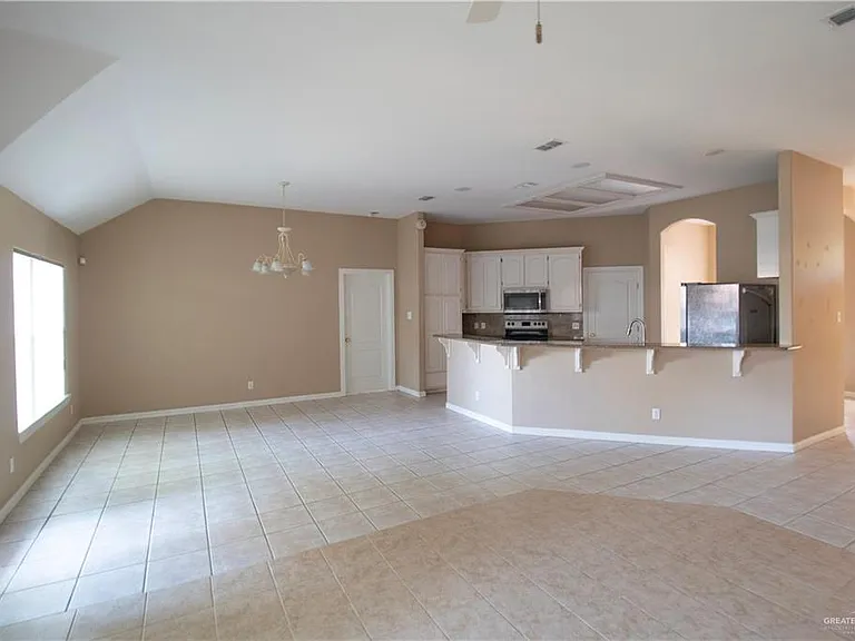 1905 Fawn Cir — Photo 4