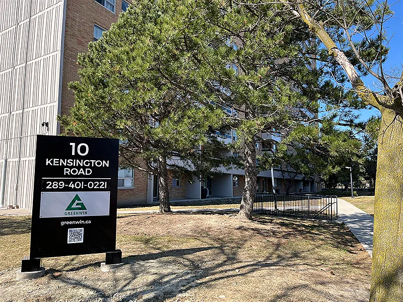 10 Kensington Rd. — Photo 2