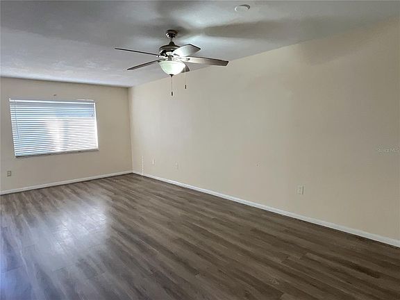 4th image of 501 SW 75th St APT G3