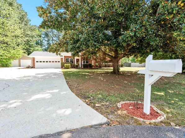121 Flowerwood Dr, Meridianville, AL 35759