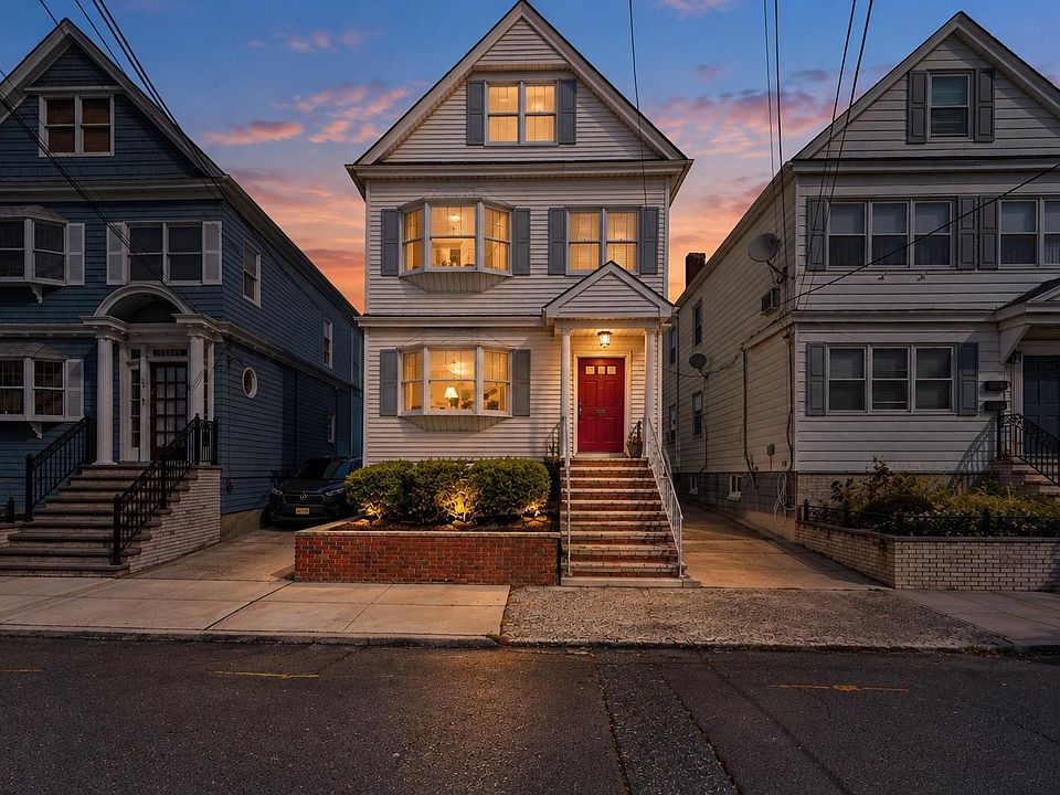 1st image of 163 W 8th St