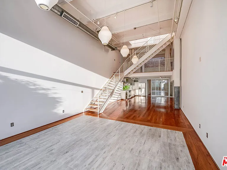 1850 Industrial St #106 — Photo 7