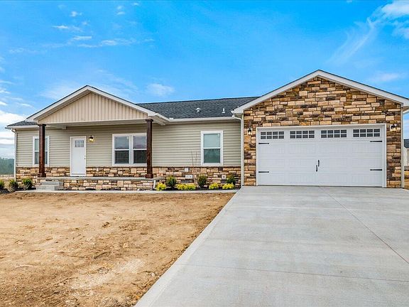 2nd image of 831 Sam Black Rd