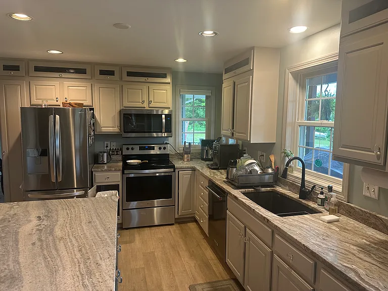 876 Gray Rd — Photo 4