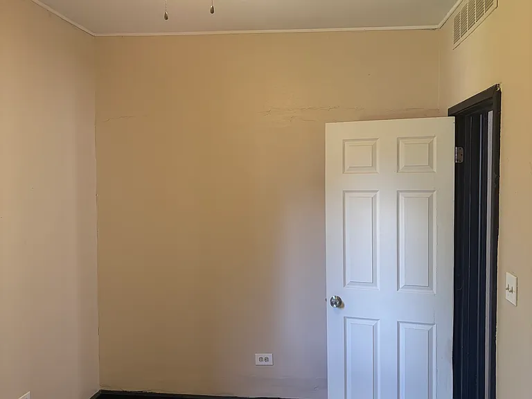 5653 Walter Ave #1 — Photo 15