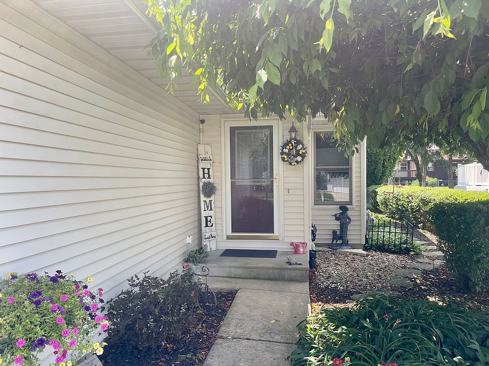 803 Heather Ln, Ottawa, IL 61350 Zillow