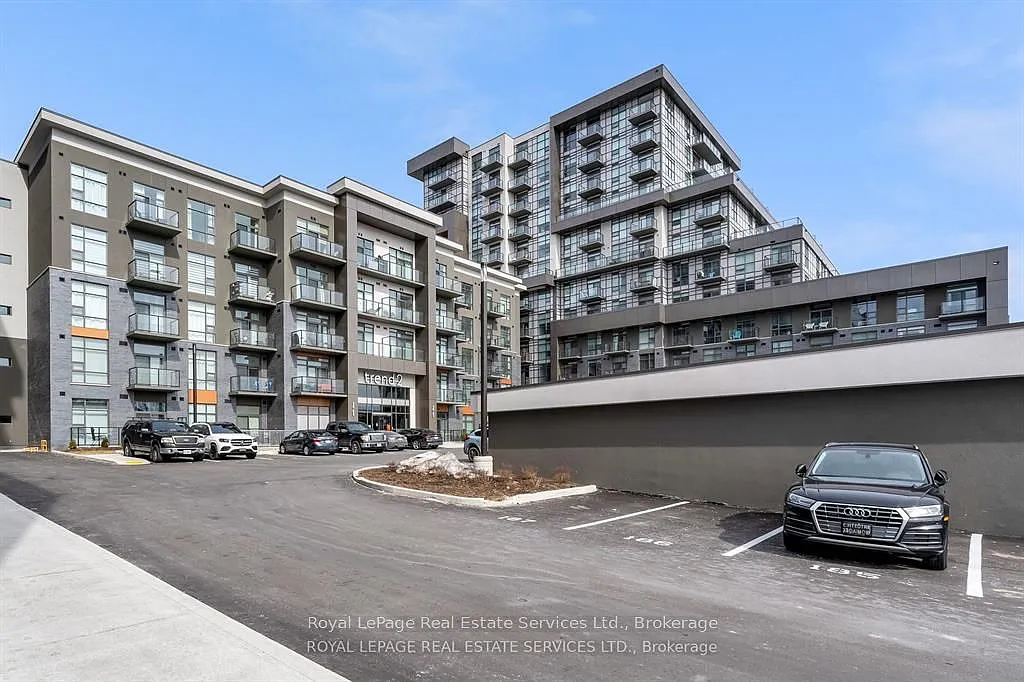 Trend Condos — Photo 1