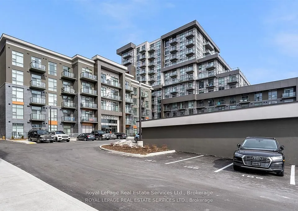 450 Dundas St E #814