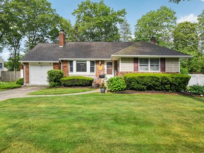 73 8th Avenue, Kings Park, NY, 11754