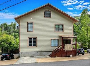 303 Church St, Gatlinburg, TN 37738