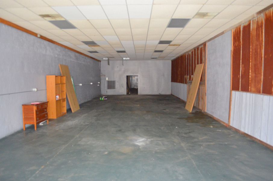 2nd image of 417 E Texas Ave