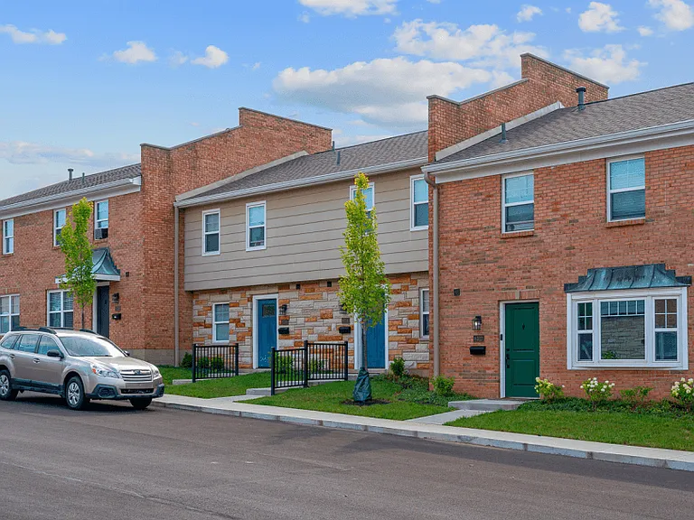 Galbraith Pointe Apartments and Townhomes — Photo 41