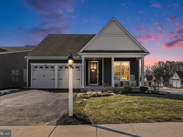 80 Butterfly Dr, Mechanicsburg, PA 17055
