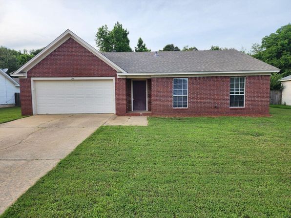 366 Hickory Grove St