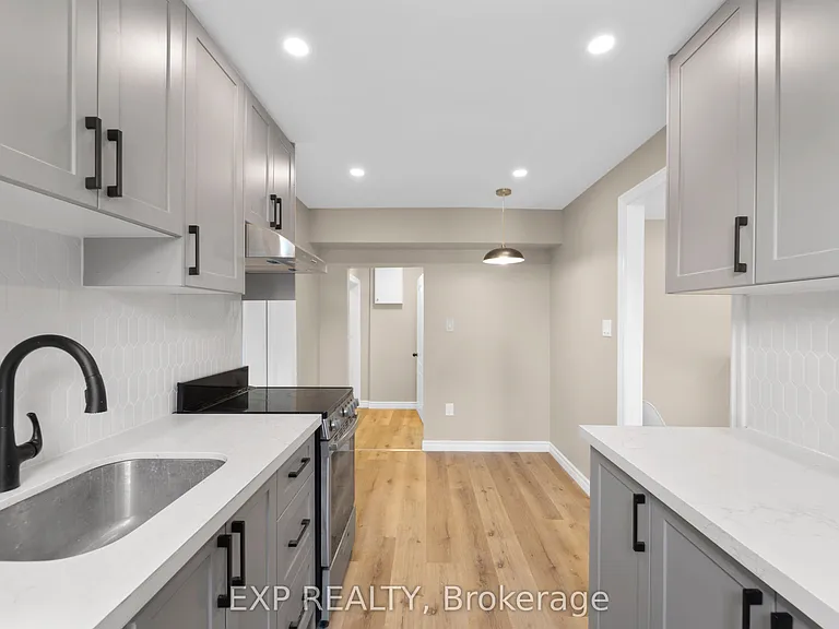 165 Main St #1 — Photo 4