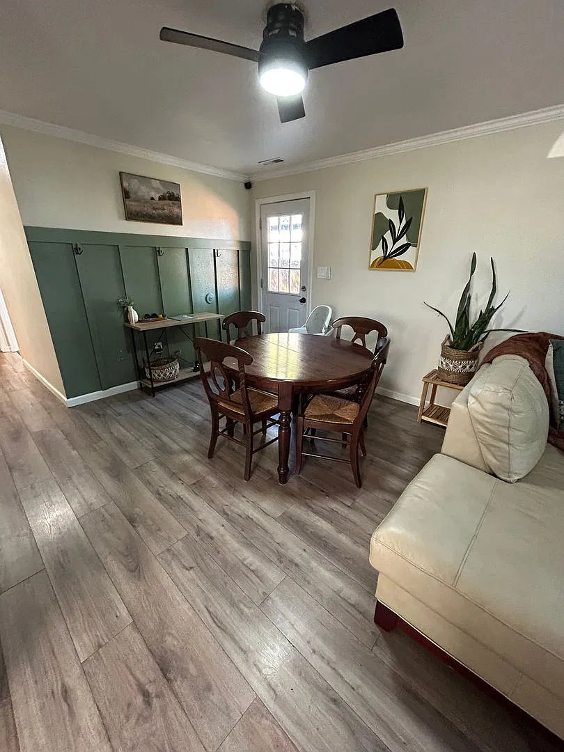Beautifully modernized 1925 home across from park. Available in November! — Photo 4