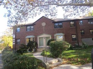 24206 Horace Harding Expy, Flushing, NY 11362