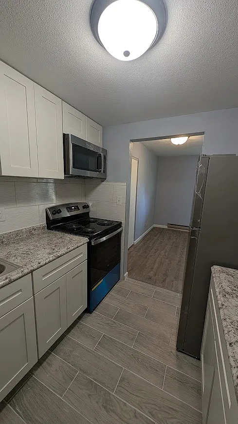 1 bed, 600 sqft, $899 — Photo 2