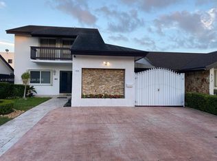 520 SW 90th Ct, Miami, FL 33174