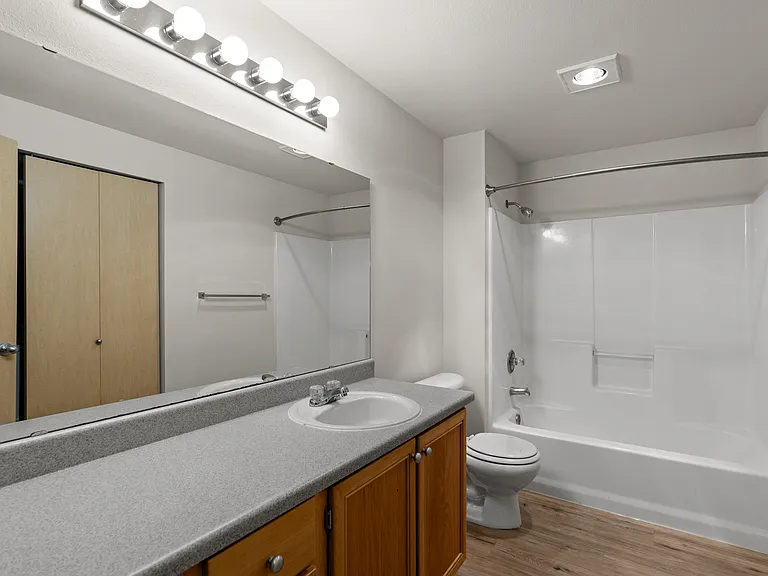 One Bedroom Standard (2) 733 Sq Ft One Bedroom Standard (2) 733 Sq Ft