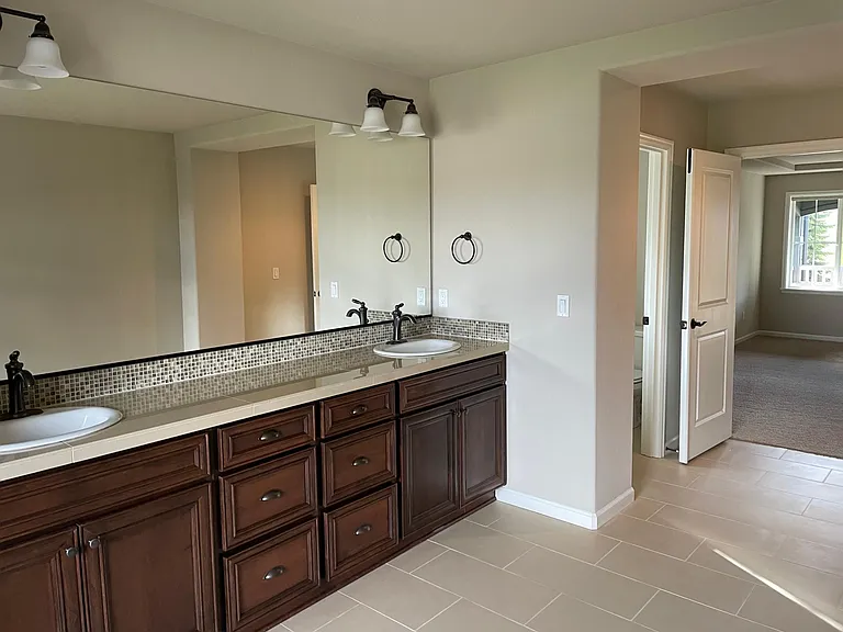21618 SW Derby Ter — Photo 27