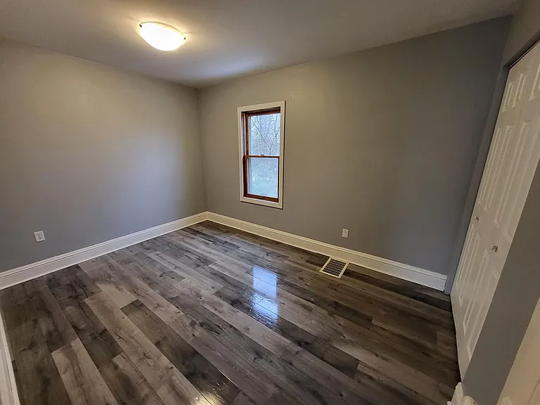 448 Arnley St #3 — Photo 6