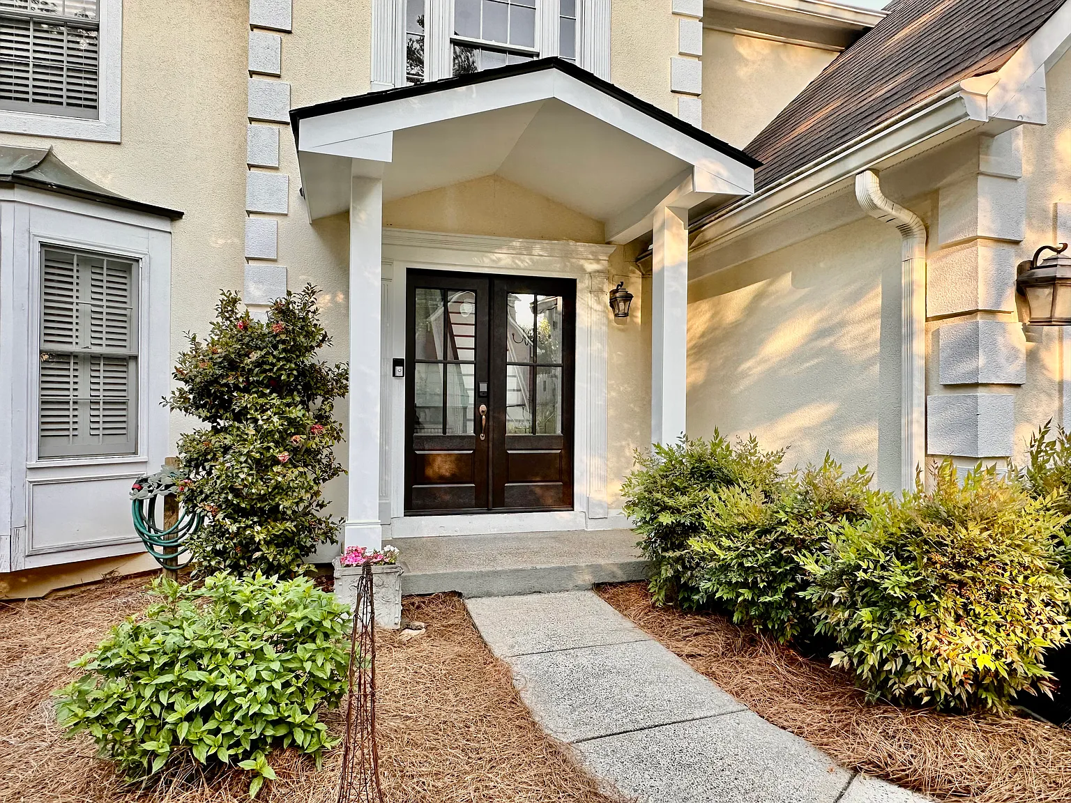 41 Bridle Ln — Photo 1
