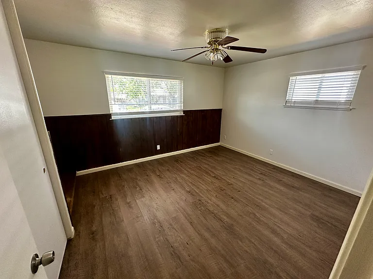 1145 Tyler Way — Photo 5