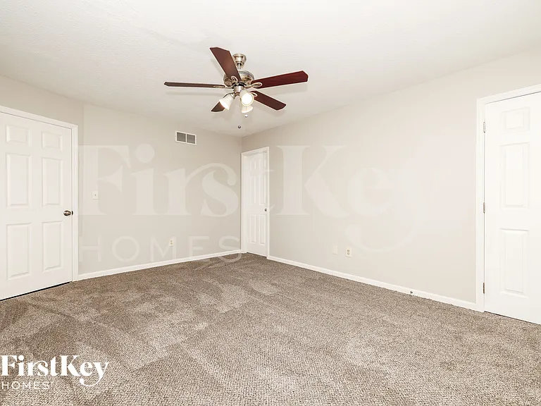 40 Sprucewood Ct — Photo 13