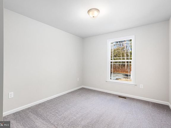 4th image of 273 Azure Dr