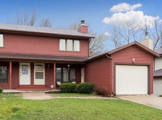 1333 Southview Cir, Coralville, IA 52241