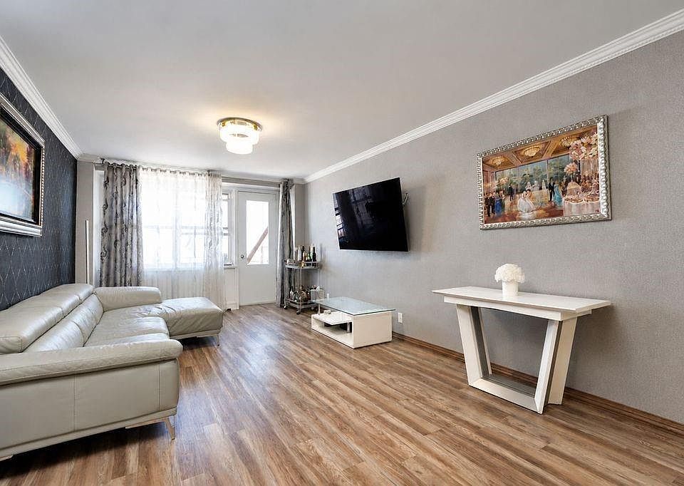 1st image of 35 Seacoast Ter APT 18F